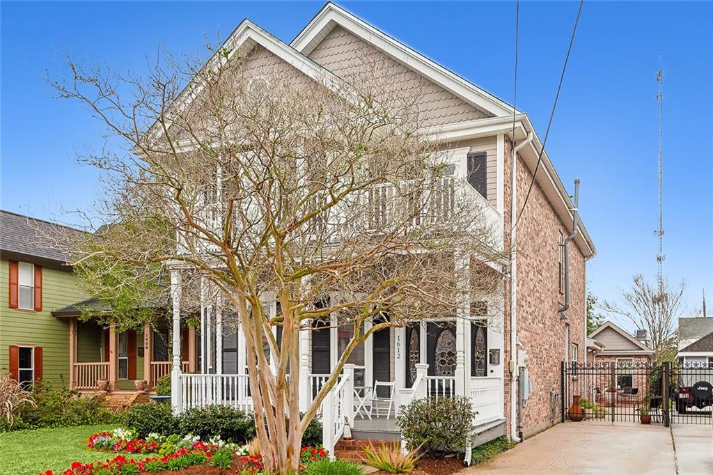 1612 OLEANDER Street