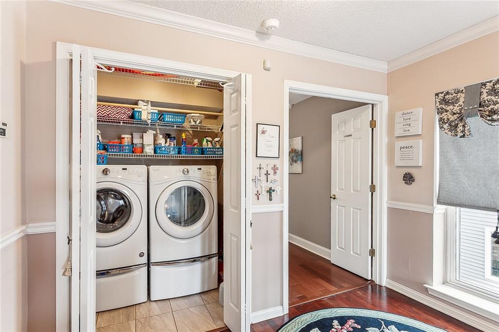 1612 OLEANDER Street