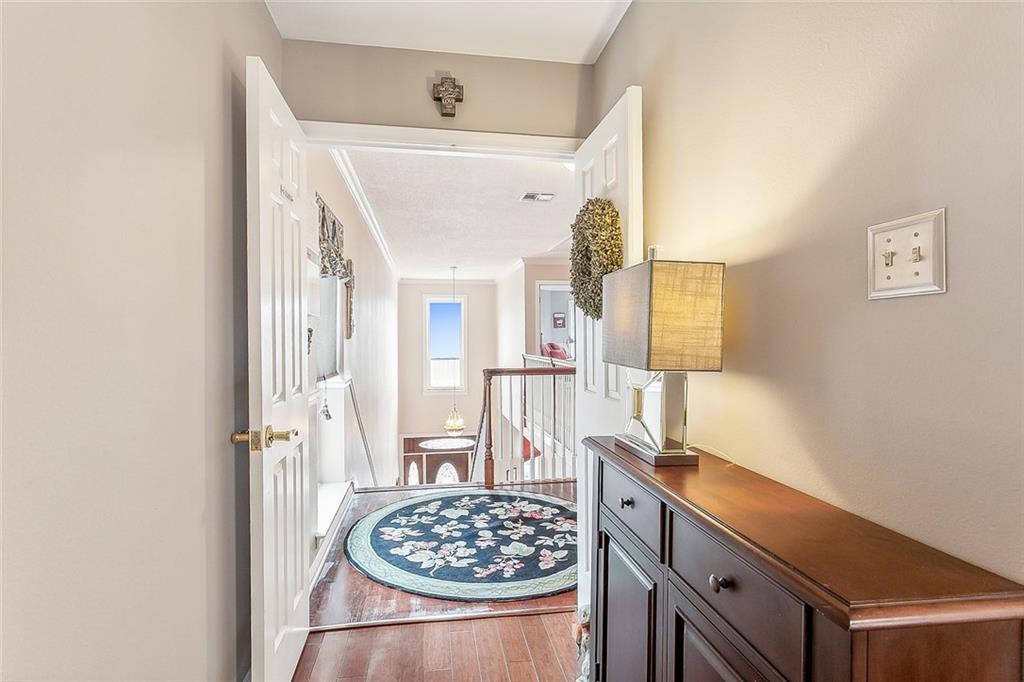 1612 OLEANDER Street