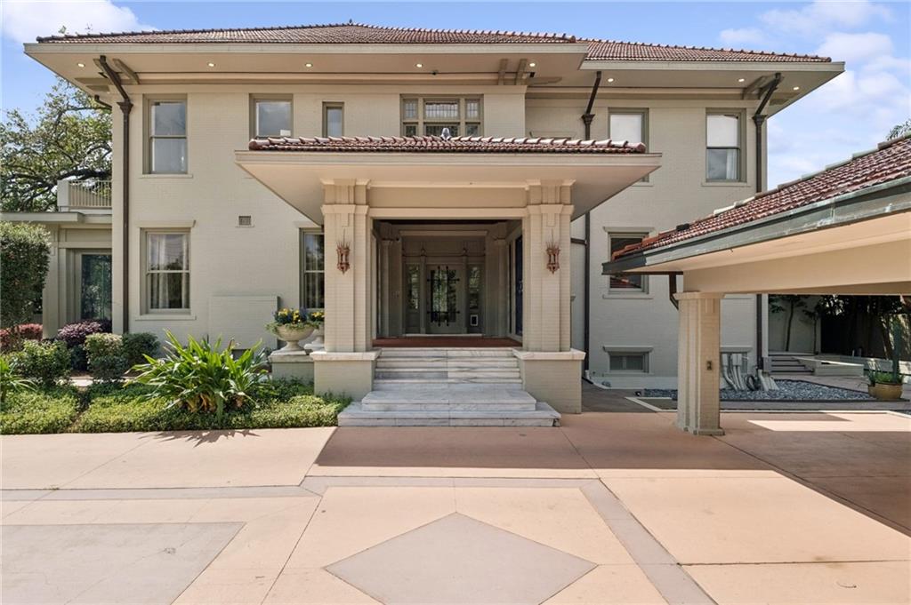 1516 ROBERT Street