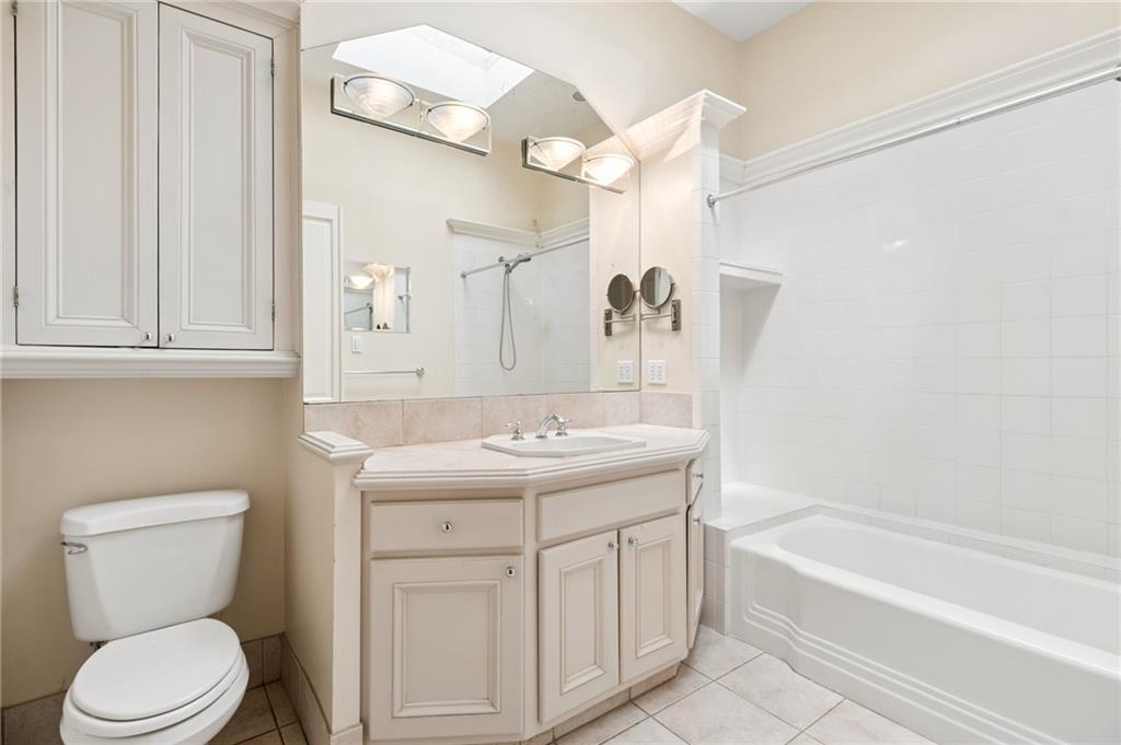 5515 CHESTNUT Street