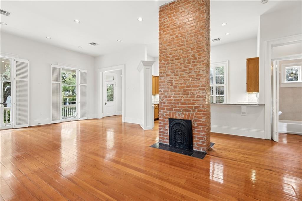 5515 CHESTNUT Street