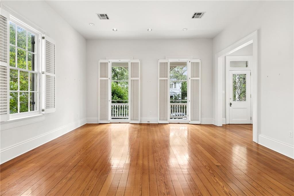 5515 CHESTNUT Street