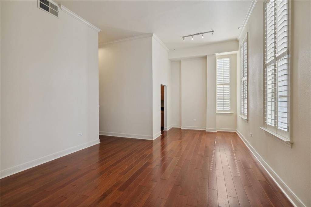 330 JULIA Street 324