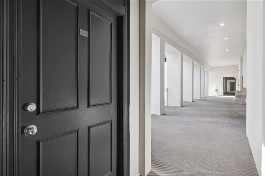 330 JULIA Street 324