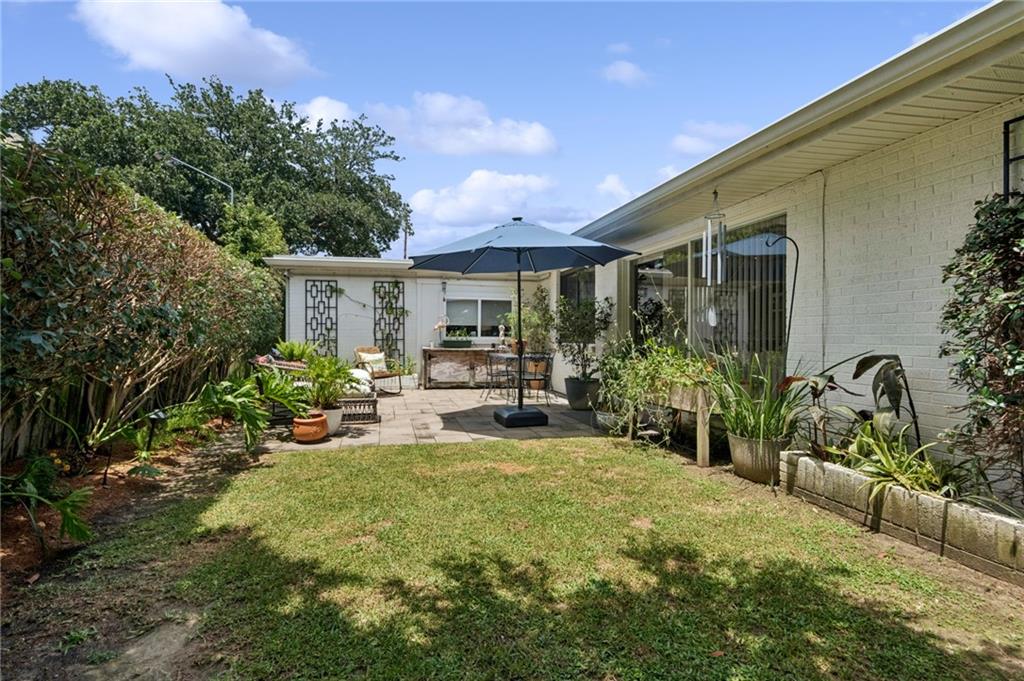 13 CENTRAL Drive