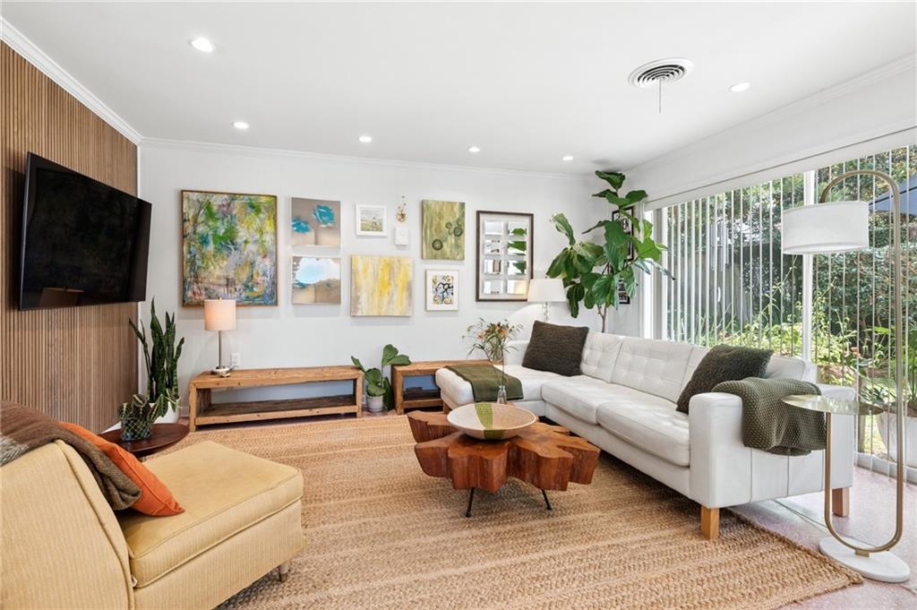 13 CENTRAL Drive