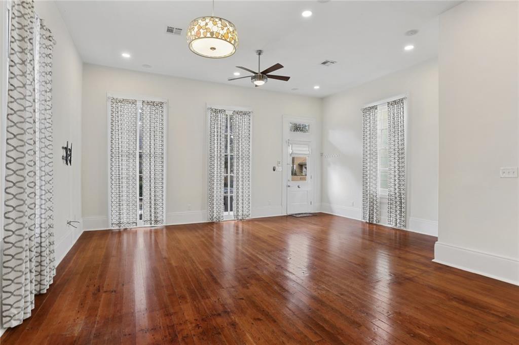 3308 CONSTANCE Street