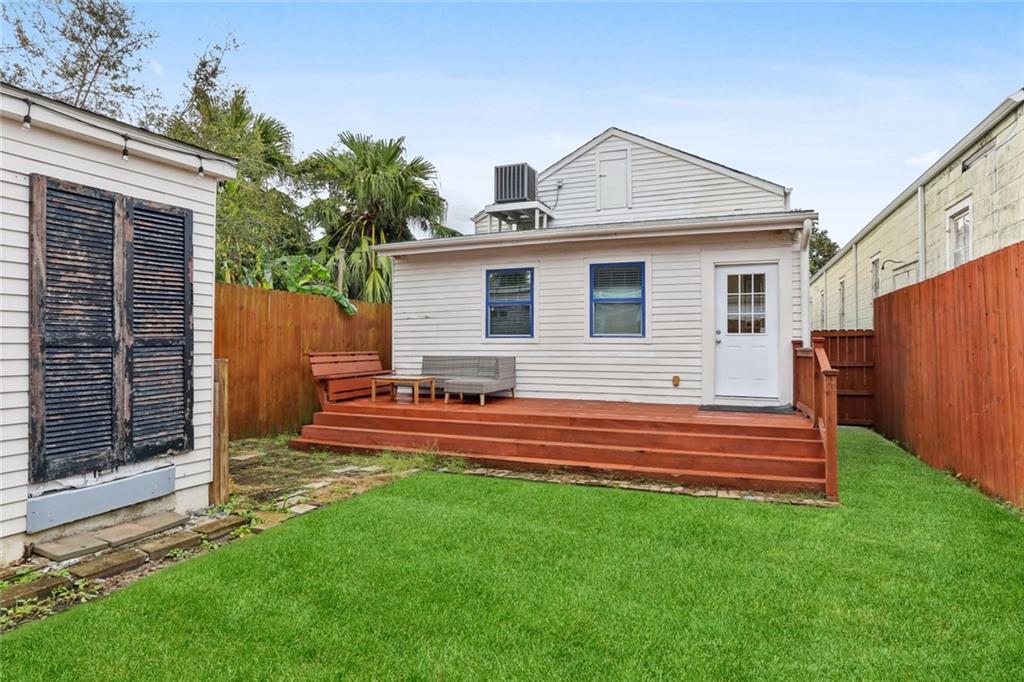 3308 CONSTANCE Street
