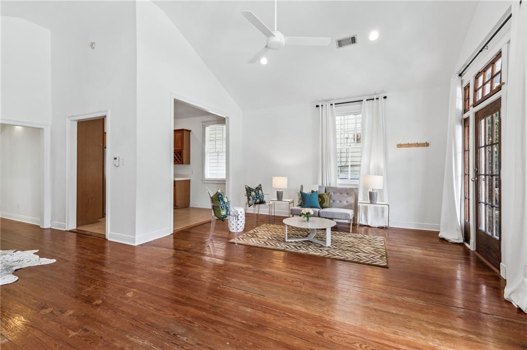 3317 CONSTANCE Street