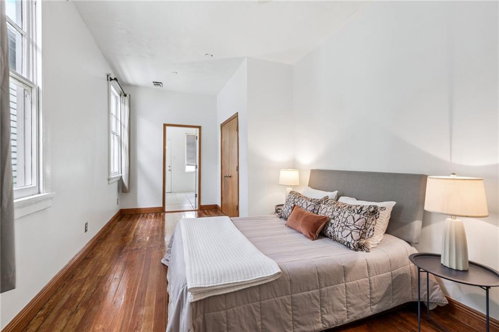 3317 CONSTANCE Street
