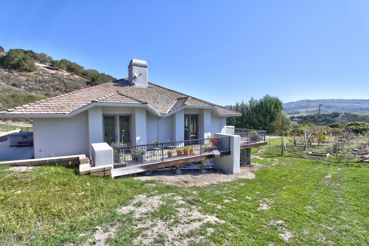 38 Calera Canyon RD