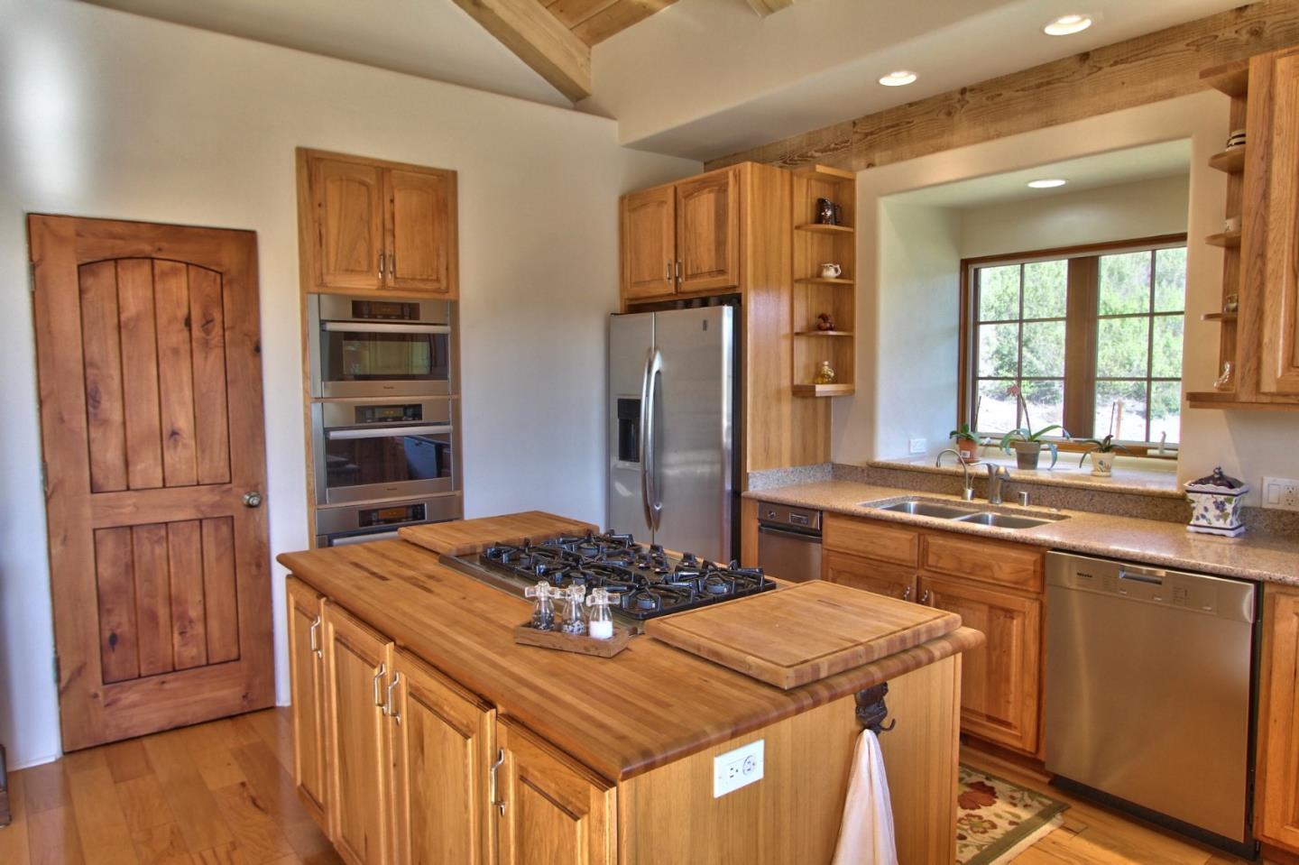 38 Calera Canyon RD