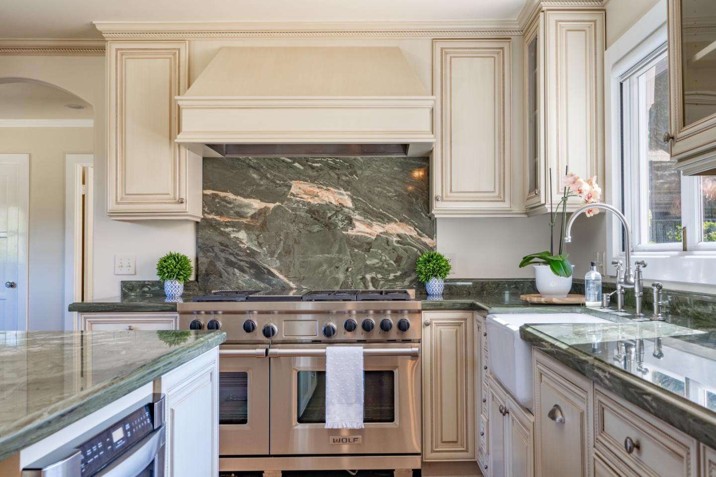 1014 Monterey Salinas HWY