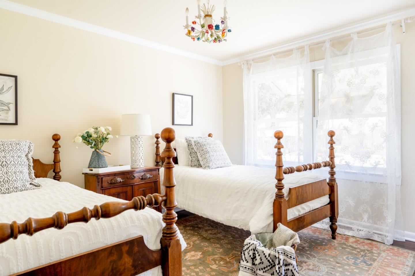 1014 Monterey Salinas HWY