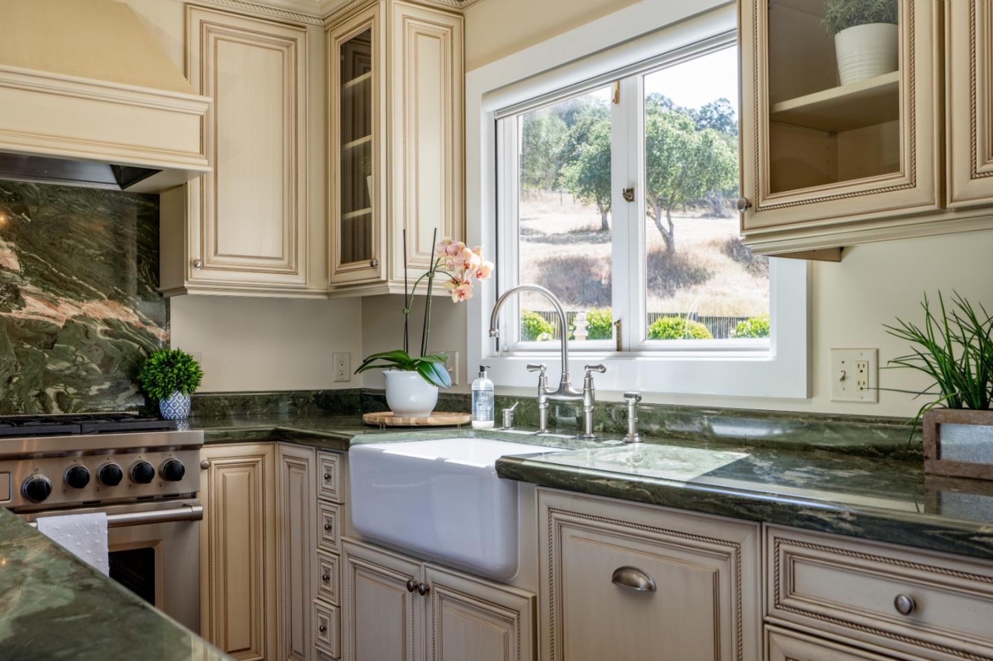 1014 Monterey Salinas HWY