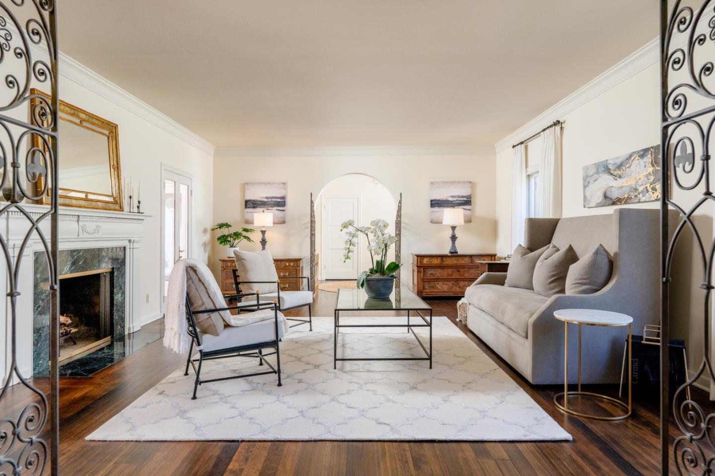 1014 Monterey Salinas HWY