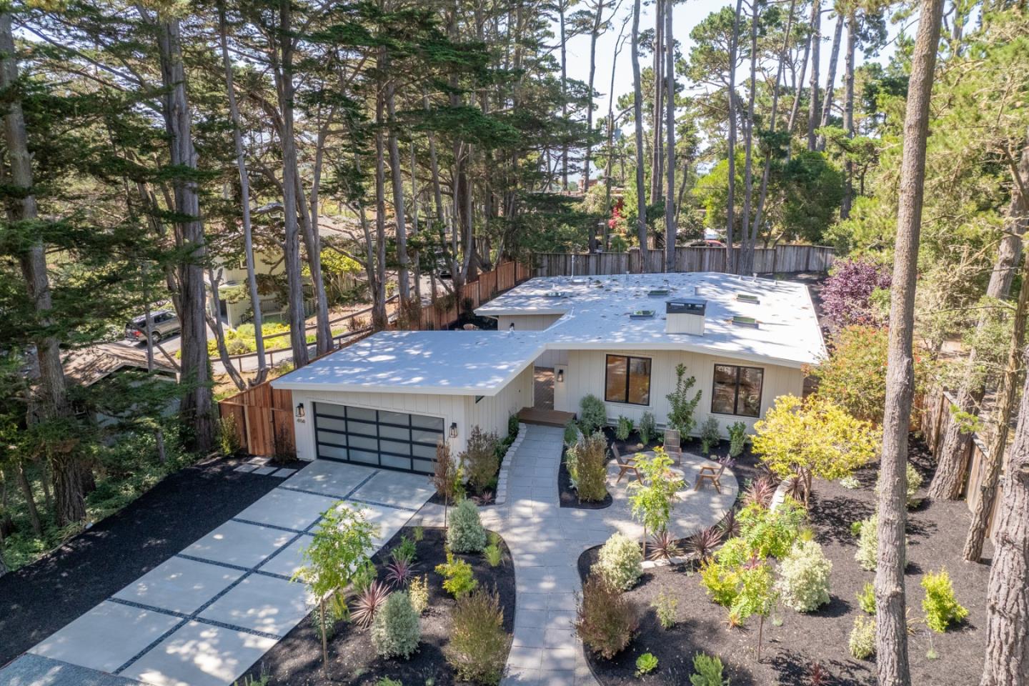 4158 El Bosque DR