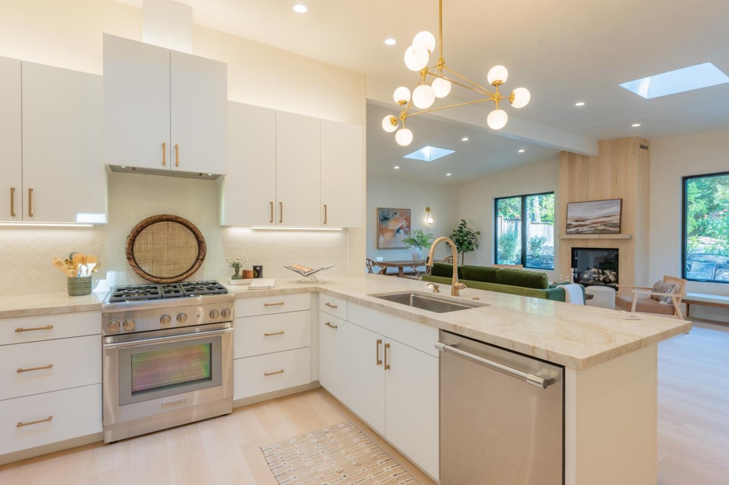 4158 El Bosque DR