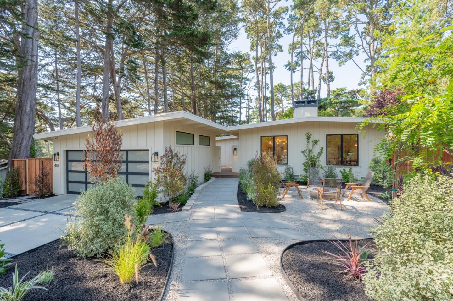 4158 El Bosque DR