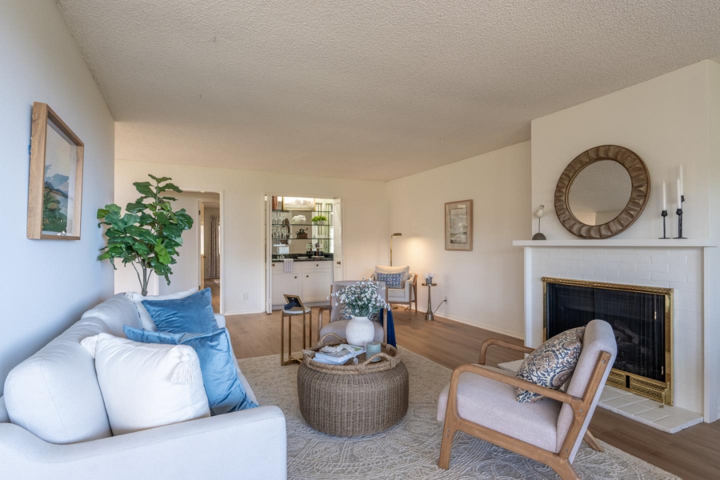 56 Skyline Crest Dr