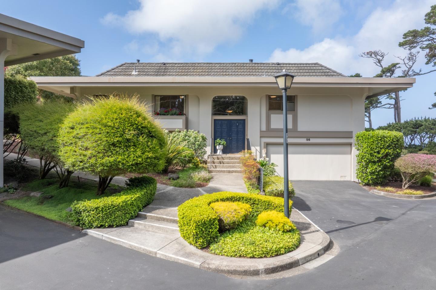 56 Skyline Crest Dr