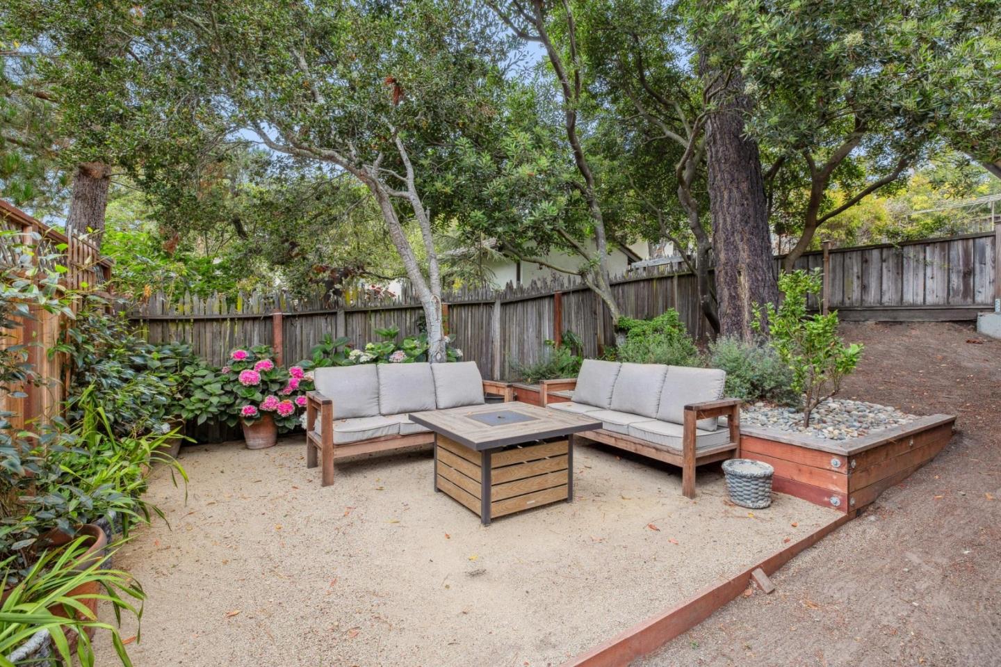 0 Santa Rita 2 SW of 3rd Street