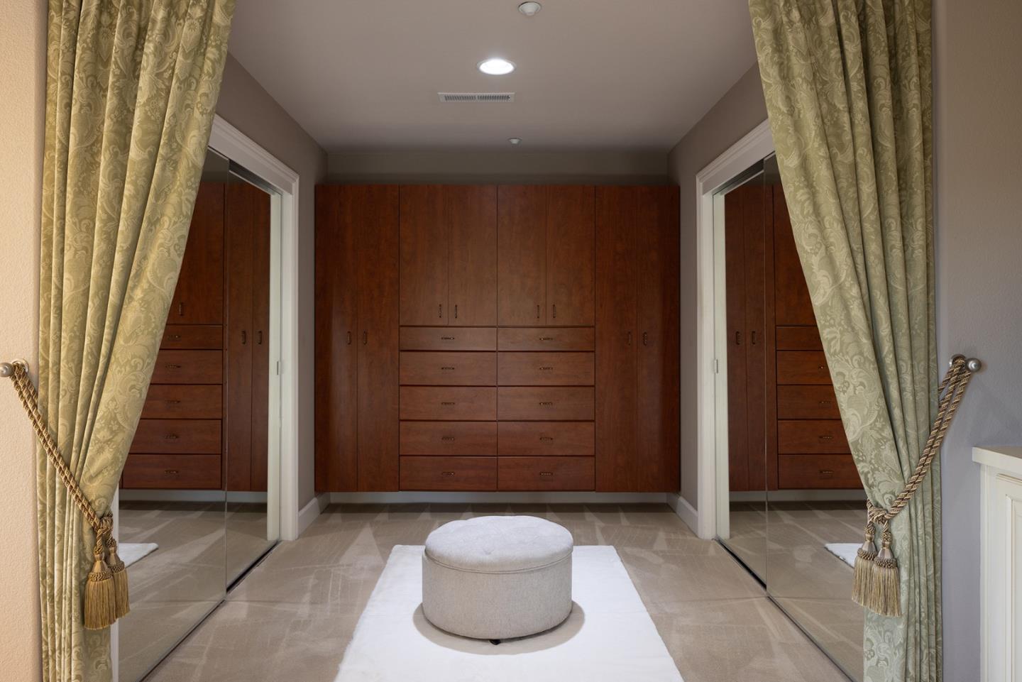 106 Las Brisas Drive