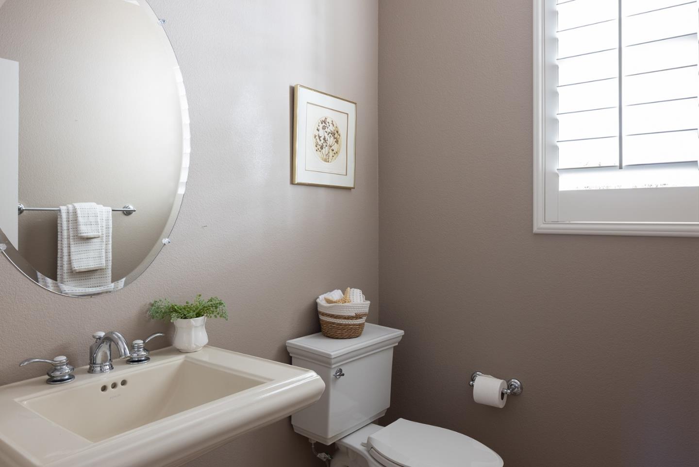 106 Las Brisas Drive