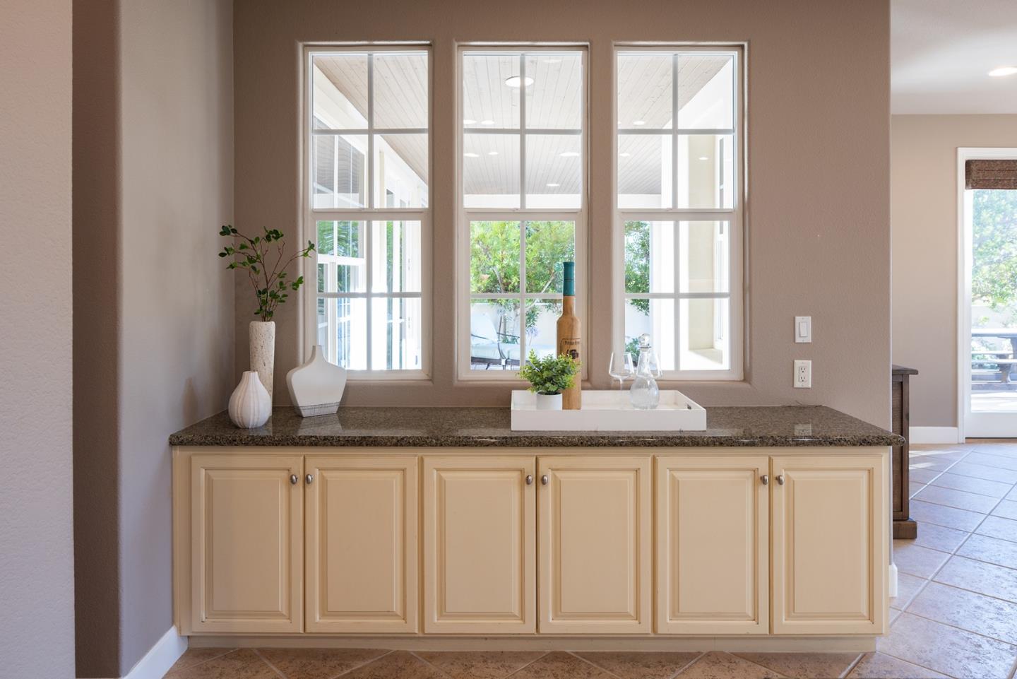 106 Las Brisas Drive