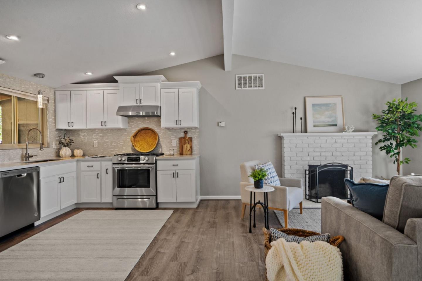 1148 San Lucas Street