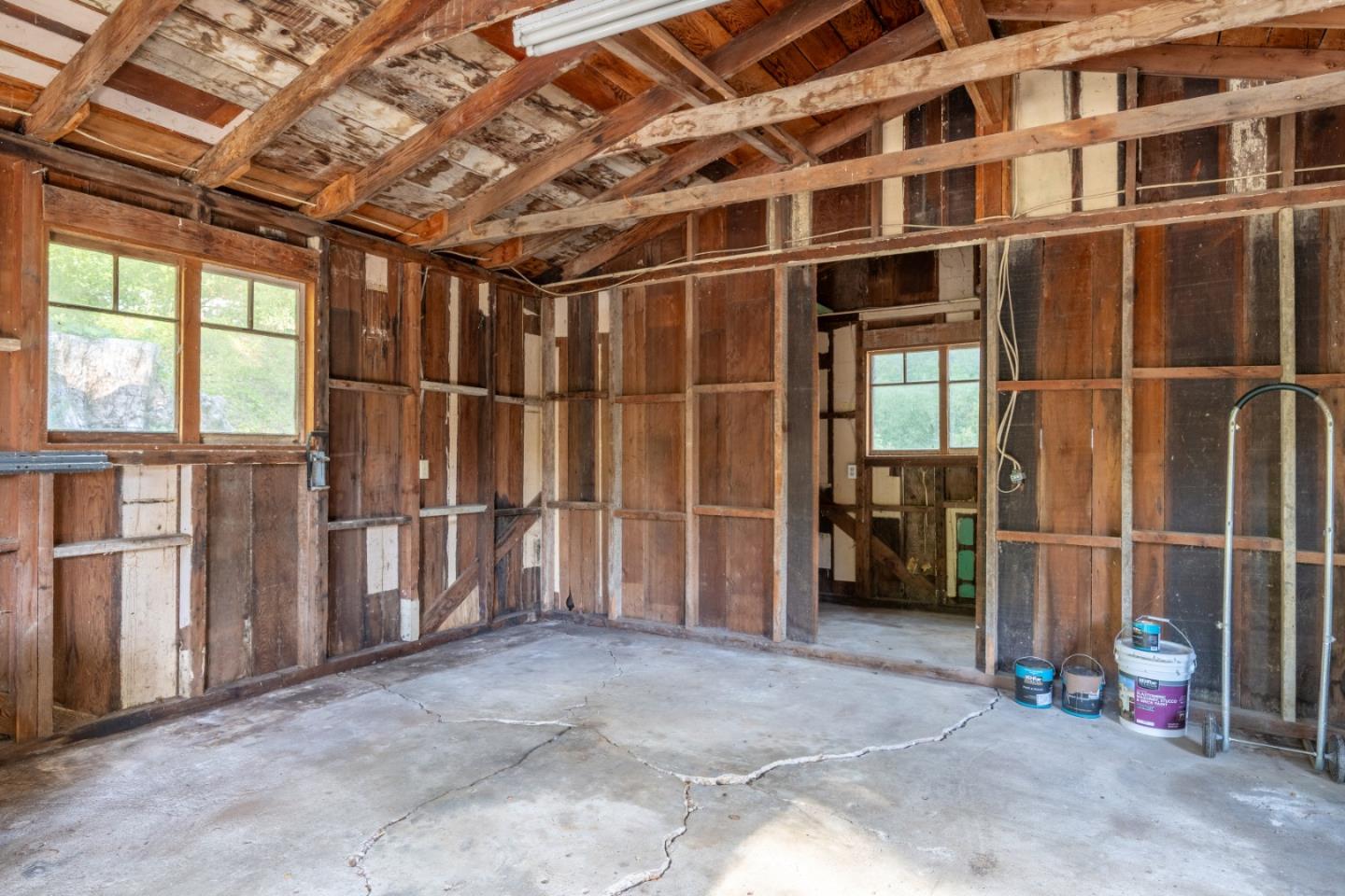 11th 2 E of Torres Avenue