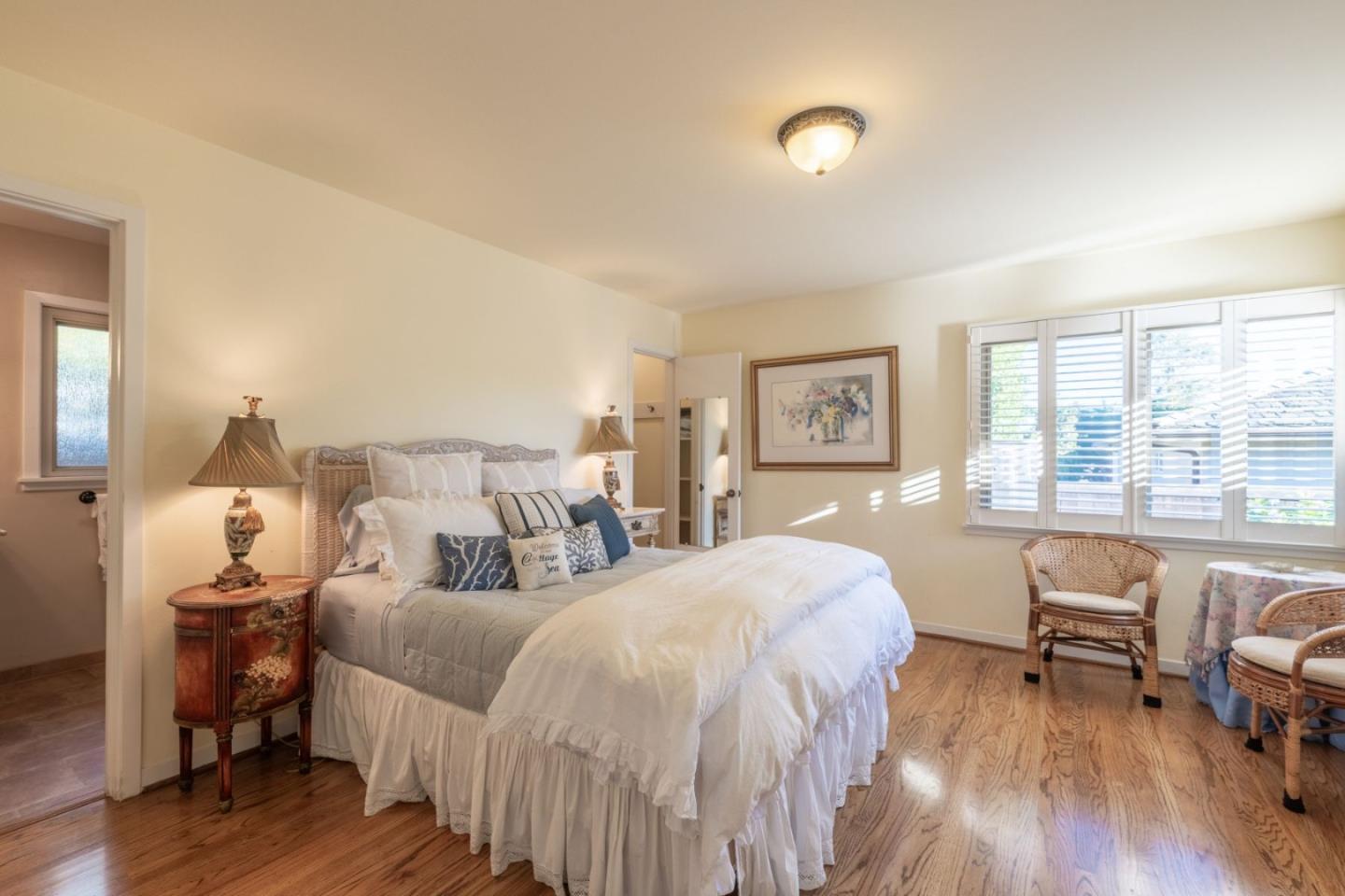 26231 Isabella Avenue