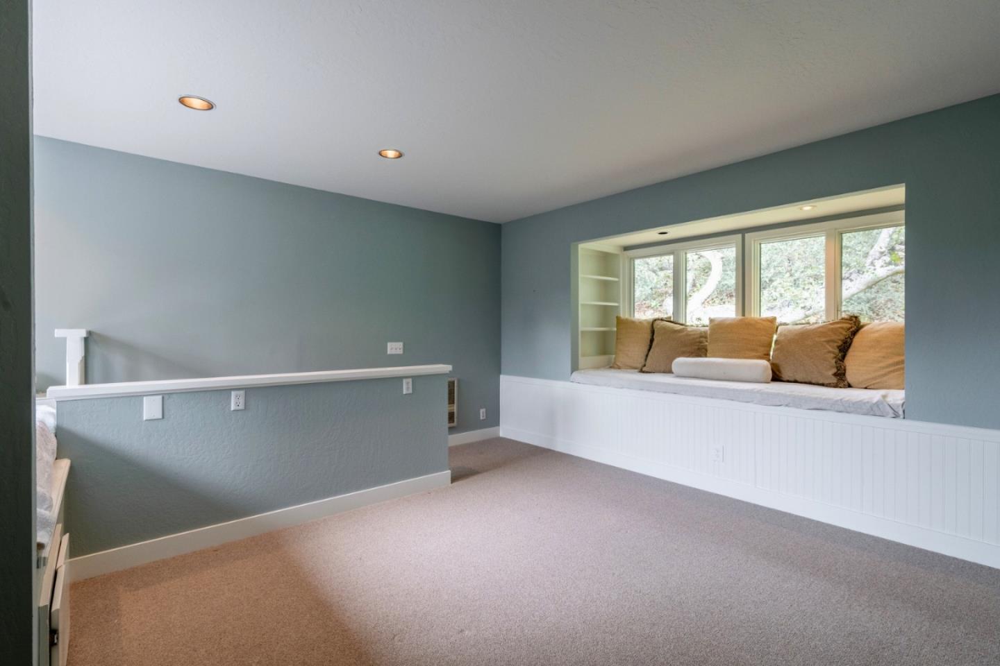 11 Scarlett Road