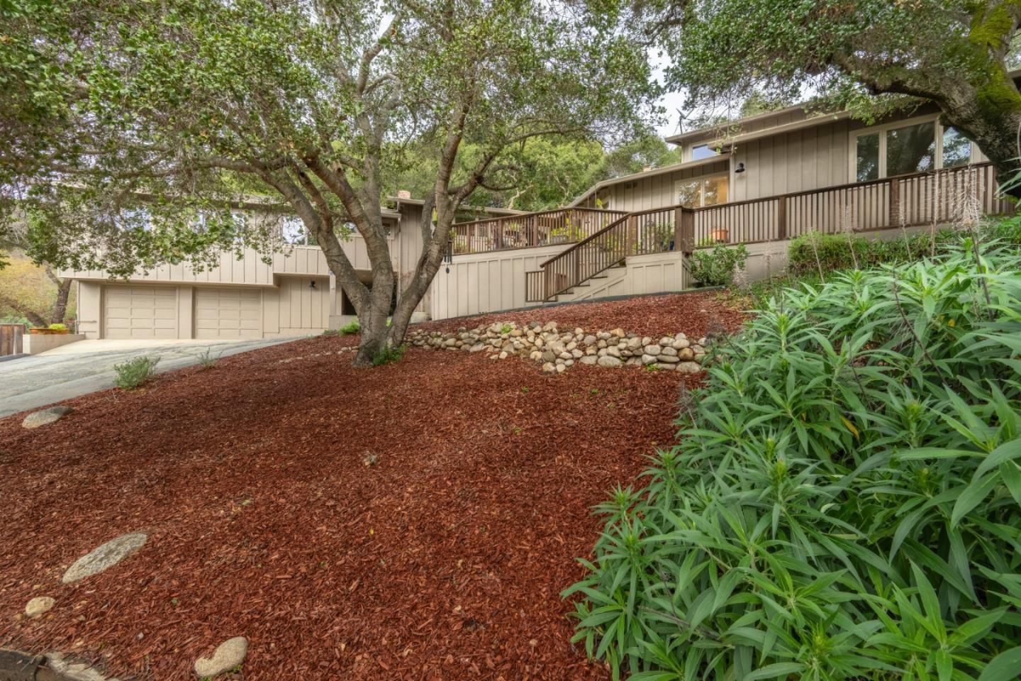 11 Scarlett Road