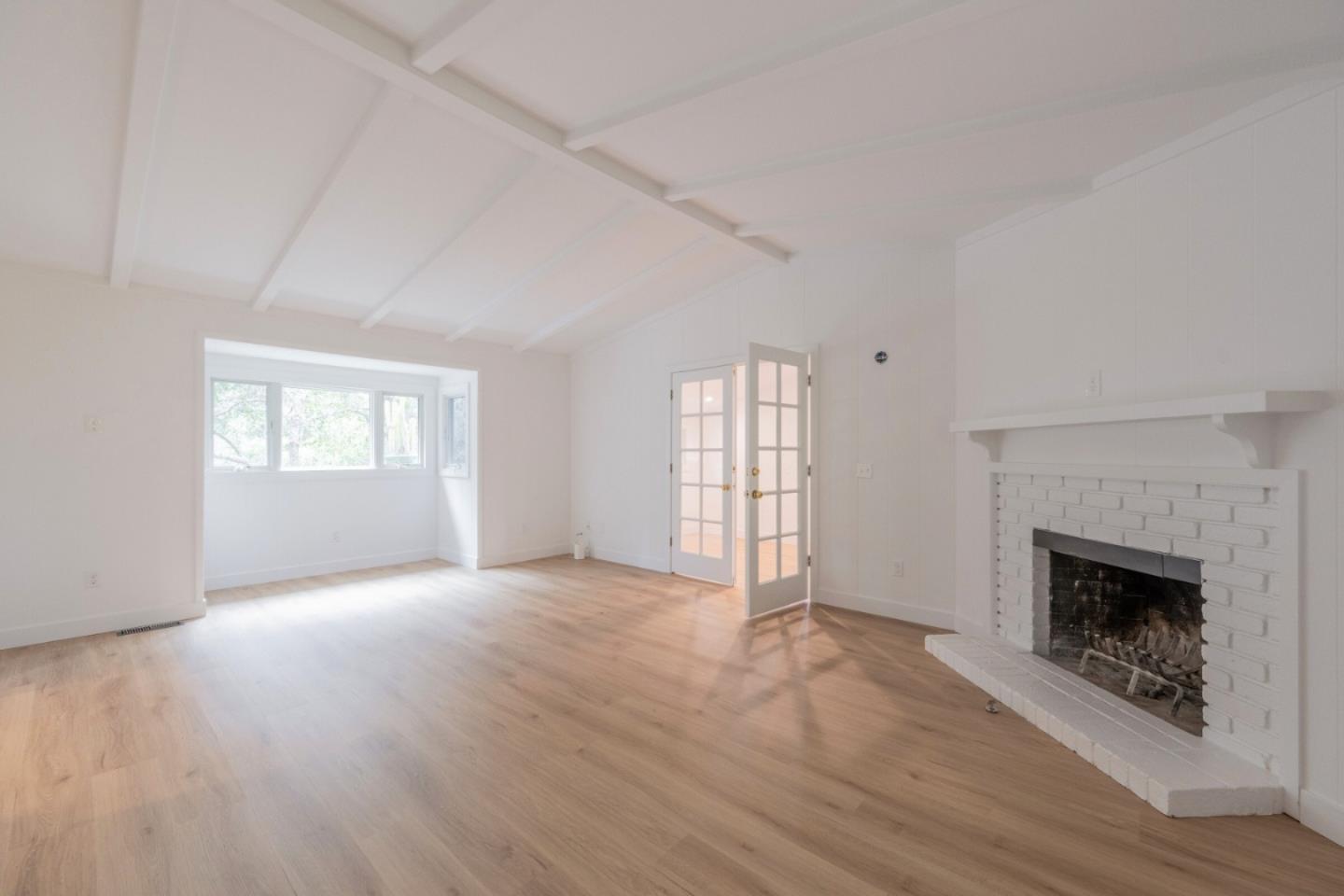 11 Scarlett Road