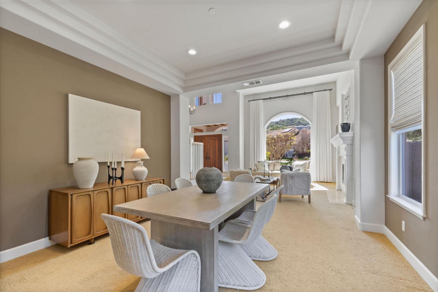 1136 Eagle Cliff Court