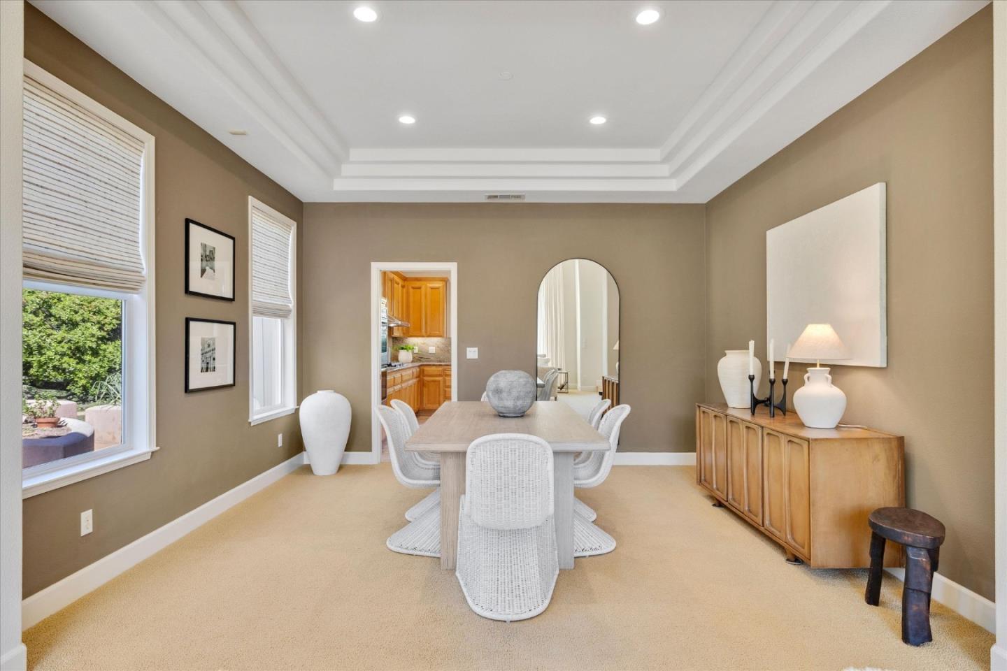 1136 Eagle Cliff Court