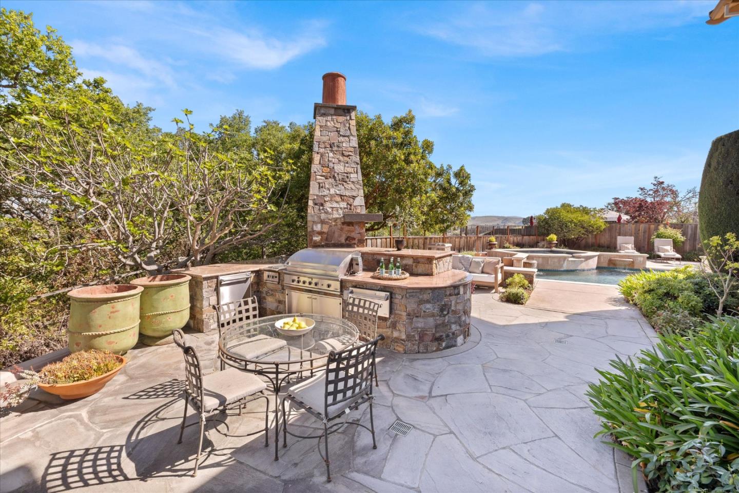 1136 Eagle Cliff Court