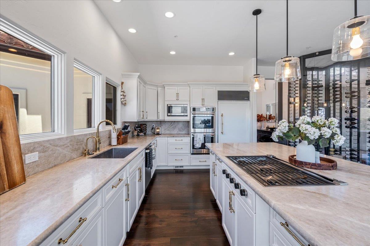 24542 Rimrock Canyon Road