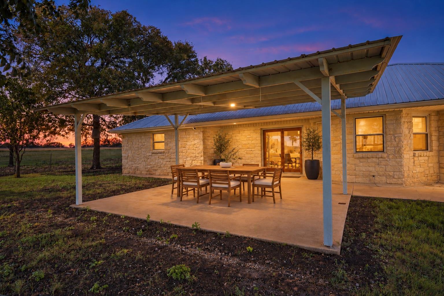249 Lantana Ln Maxwell TX
