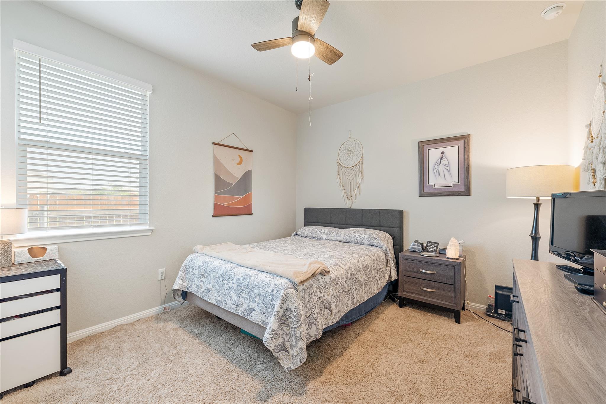 205 Strand LN