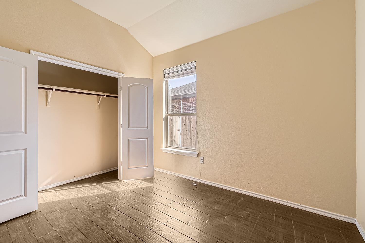 107 Creekside Villa DR