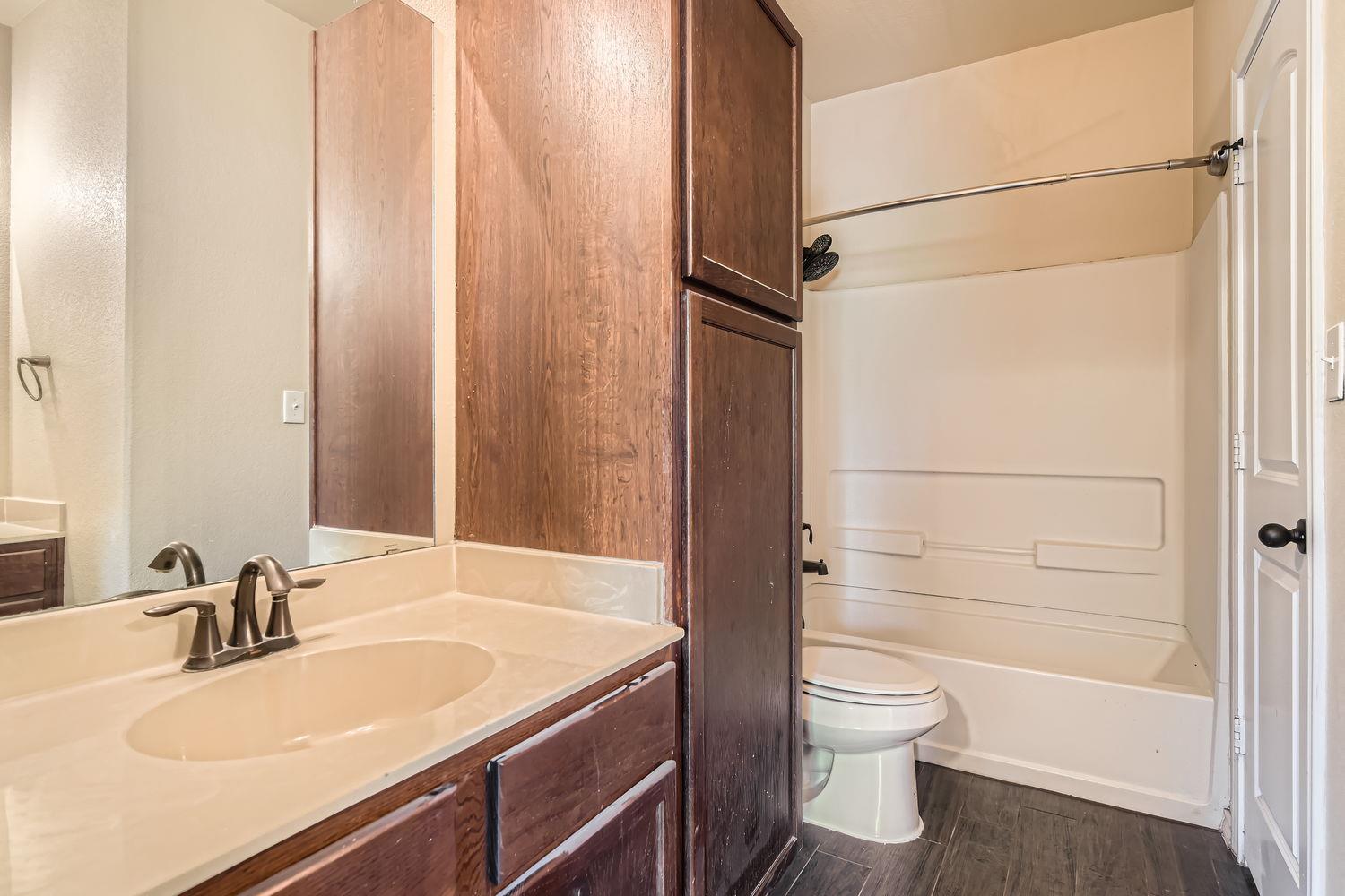 107 Creekside Villa DR