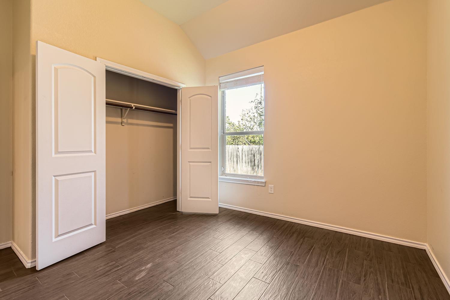 107 Creekside Villa DR