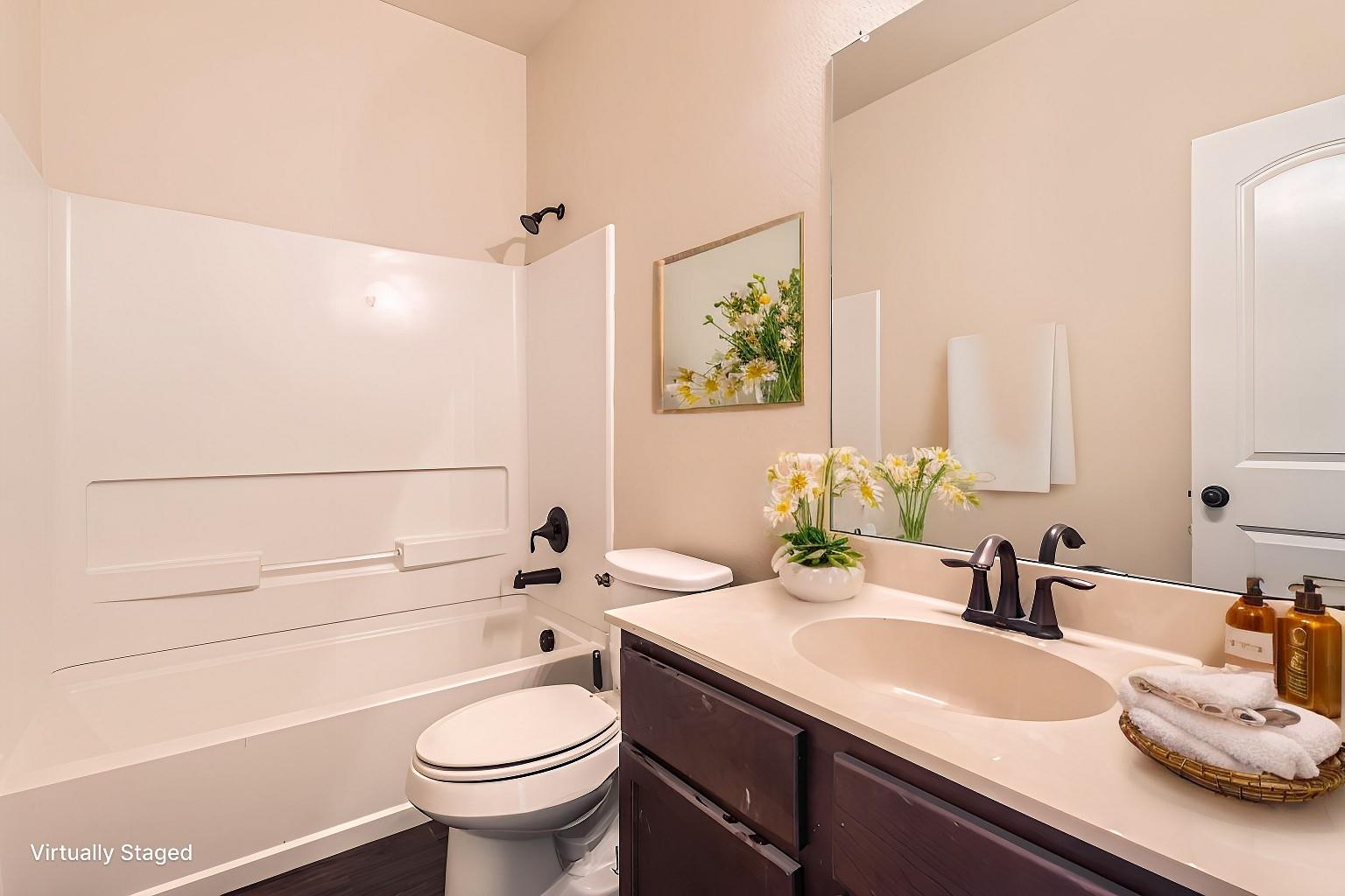 107 Creekside Villa DR