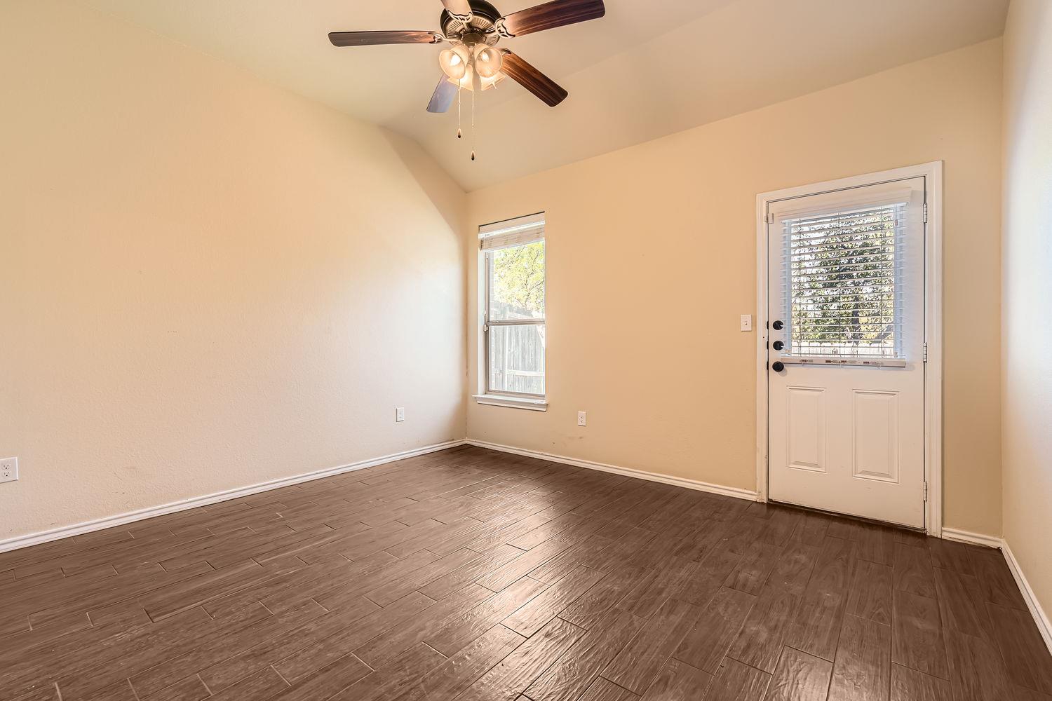 107 Creekside Villa DR