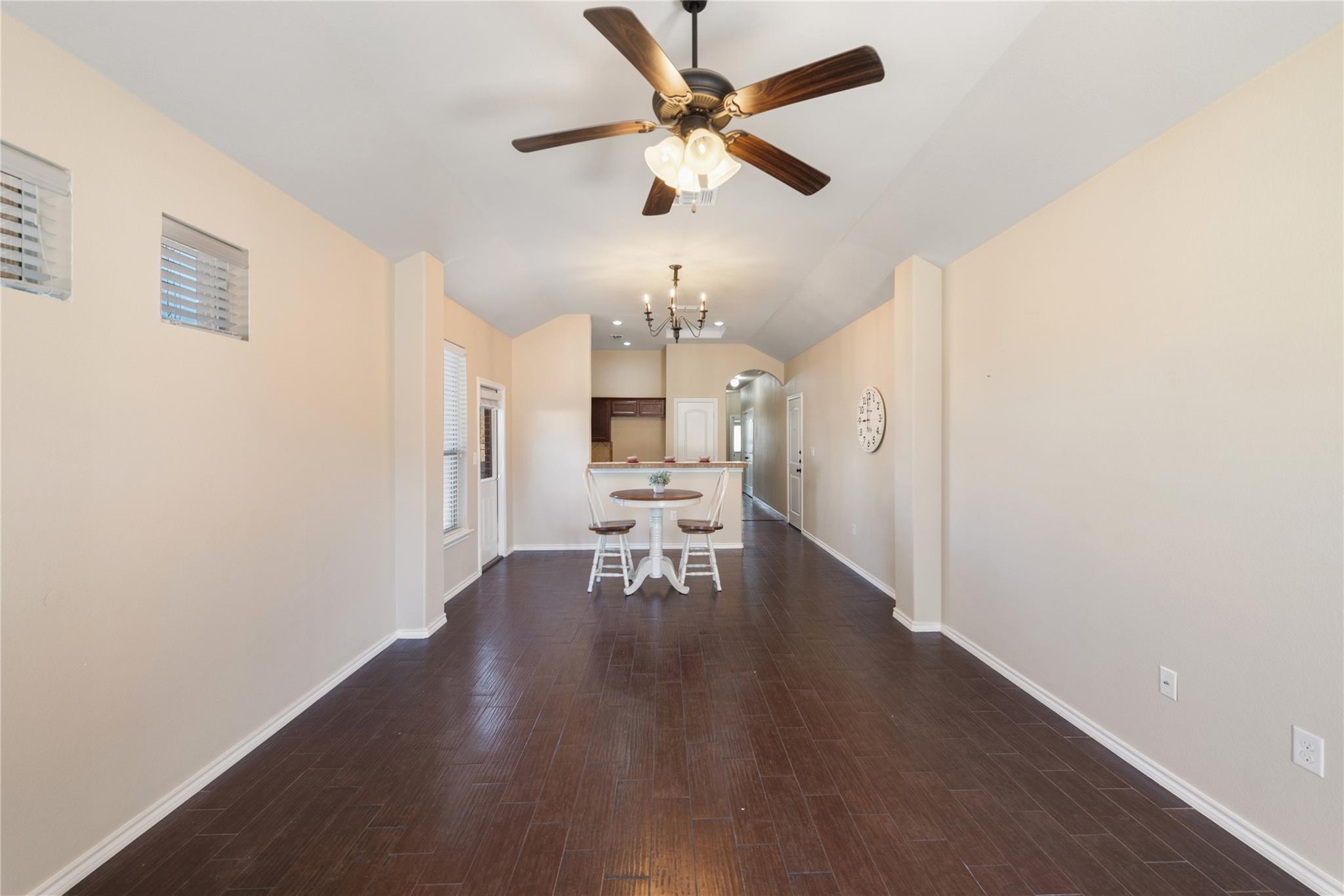 101 Creekside Villa DR