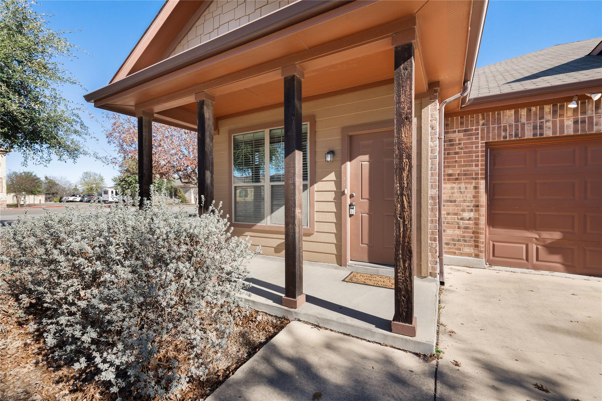 101 Creekside Villa DR