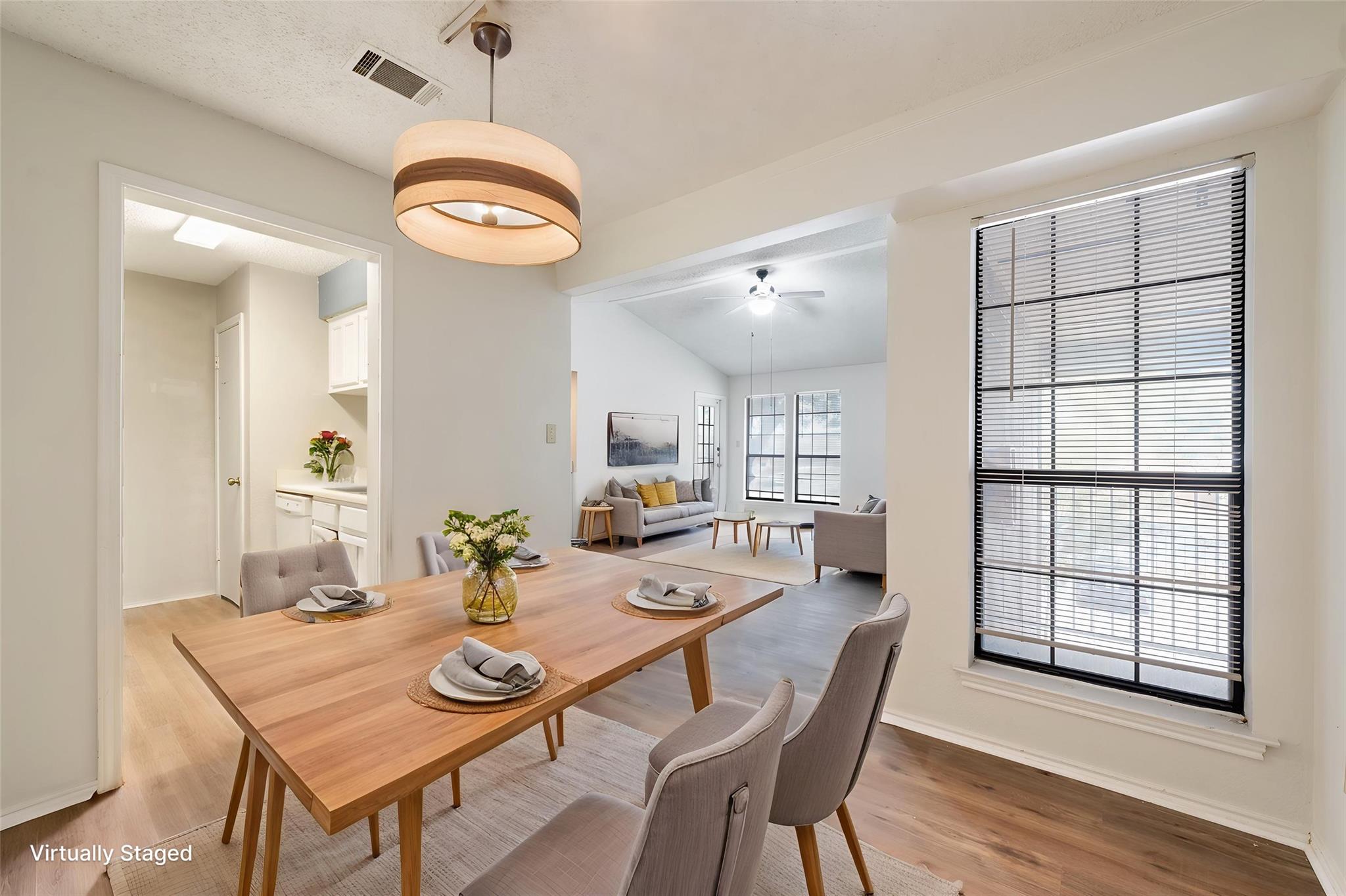 1202 Thorpe LN # 216